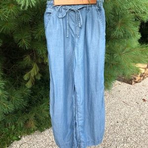 High waisted Flare Bottoms